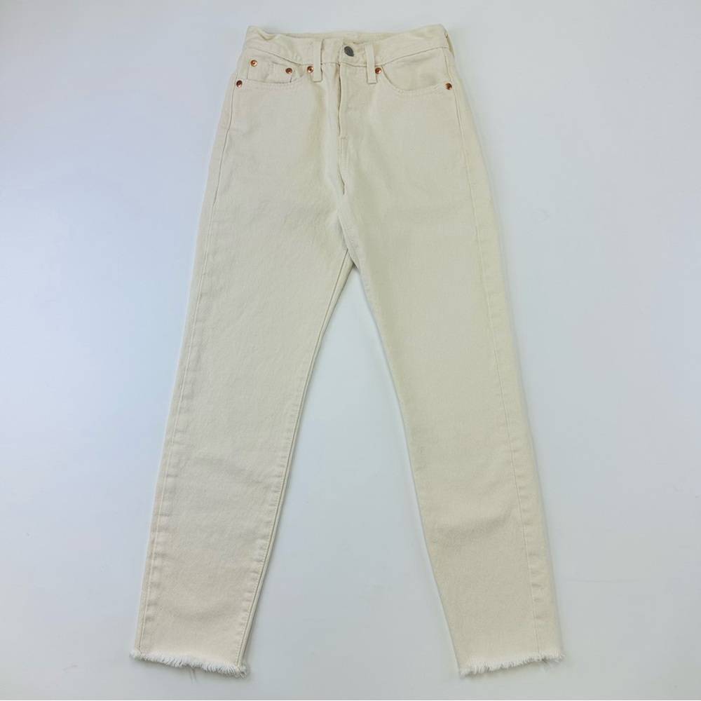 Levis Wedgie ICON fit ecru jeans Size 24”
